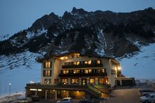 Hotel Arlberg Stuben Ski in - Ski out